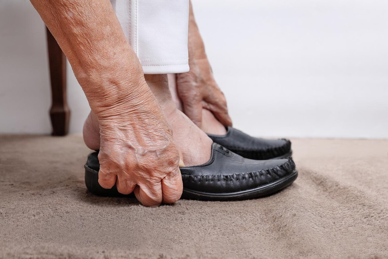 Les bienfaits des chaussures pour personnes âgées : confort et sécurité